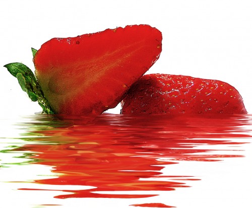 water and strawberries.jpg (432 KB)